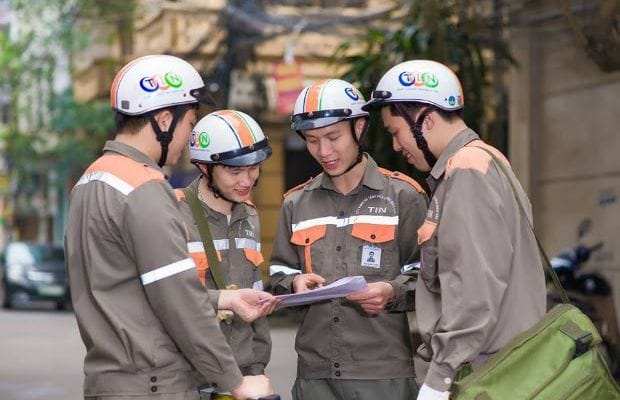 doi ngu nhan vien fpt chuyen nghiep