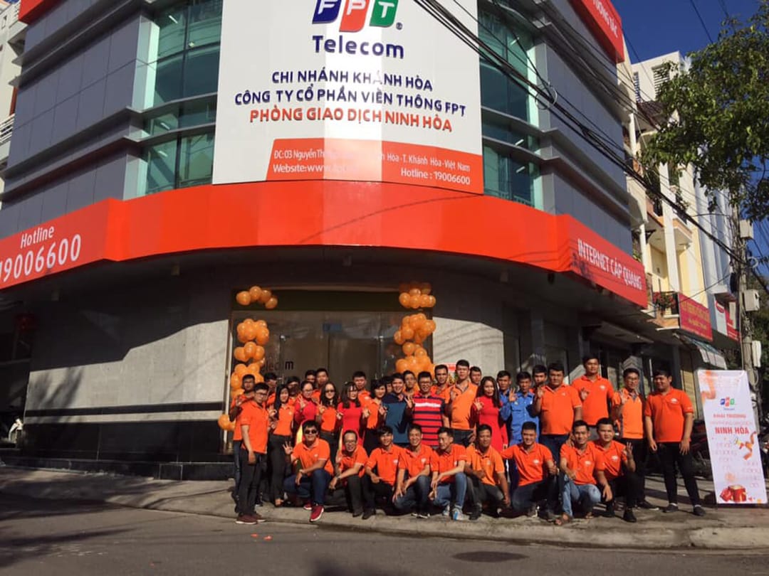 Van-phong-giao-dich-fpt-khanh-hoa